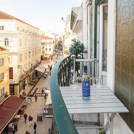 Chic 1-bed Flat With Balcony, View And Workspace, 5mins To Santa Justa Lift Apartment Lisbon